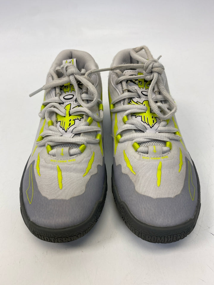 Puma SIZE 2 Gray Lime Green Lace-Up Boy&