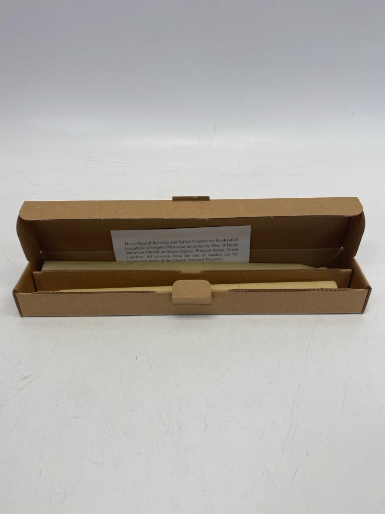NEW/BOX Natural Candle