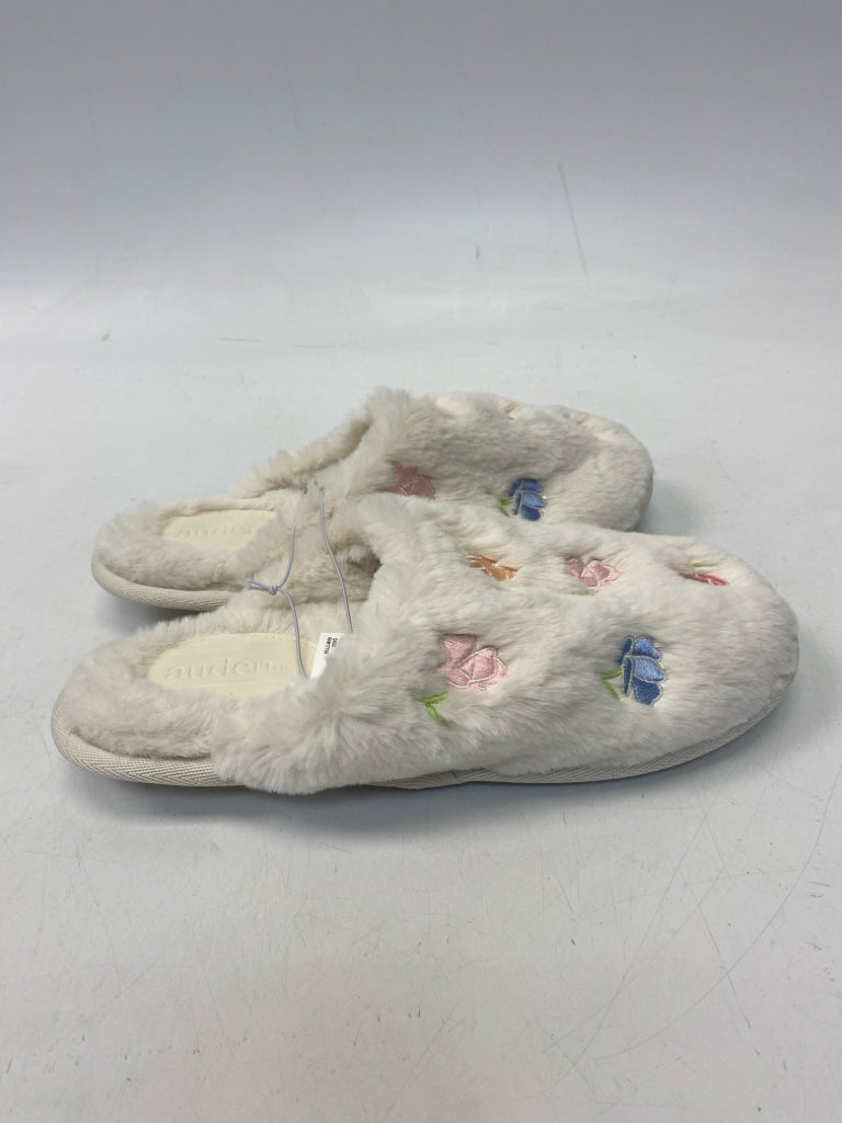 NWT auden US Shoe Size S Cream Multi-Color Flower(s) Slippers