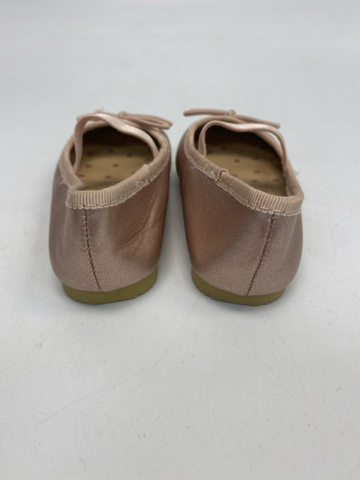 Cat &amp; Jack SIZE 4 Pink Shimmery Girl&