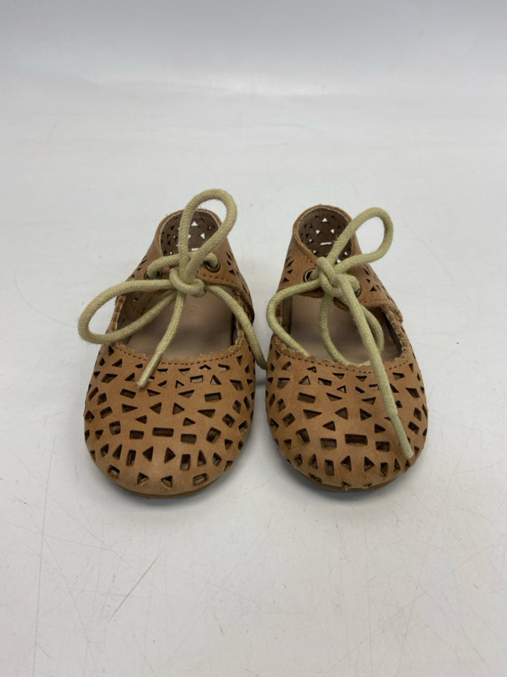 SIZE 5 Brown Perforated Girl&