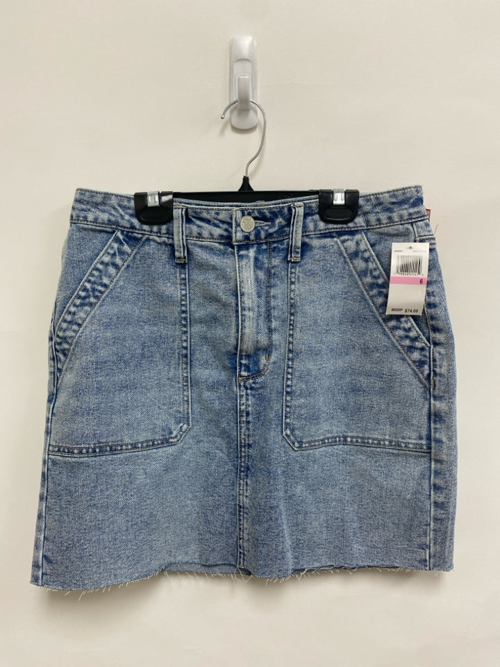 NWT Size 6 Faded Denim Ladies Skirt