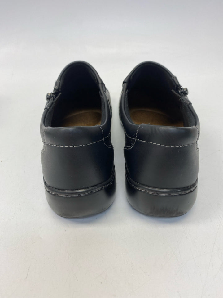 Clarks US Shoe Size 7.5 Black Flats