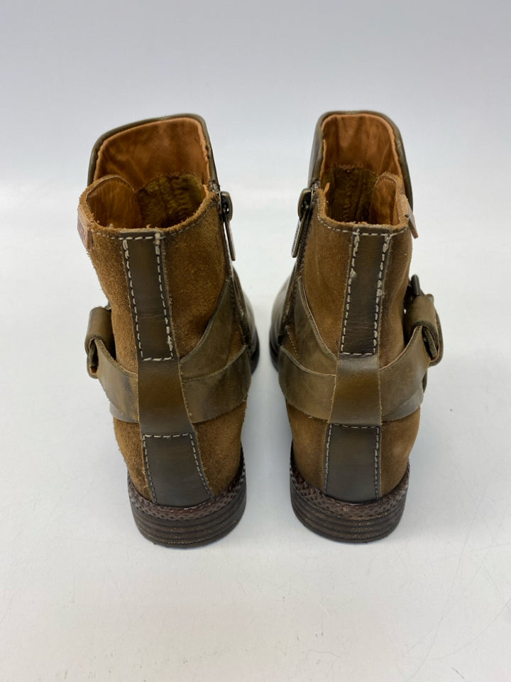 Pikolinos  Size 36 Brown Boots