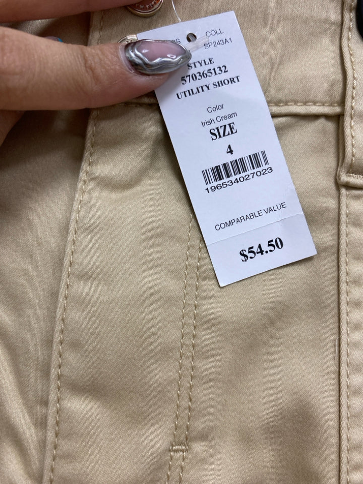 NWT Wht House/Blk Mkt Size 4 Beige Ladies Shorts