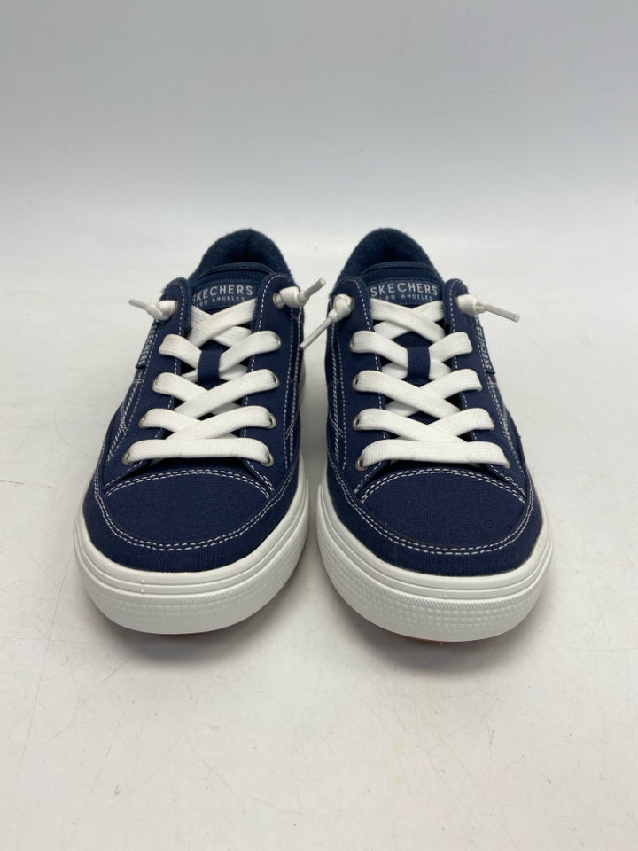 Skechers  Size 7 Navy White Lace-up Fabric Sneakers