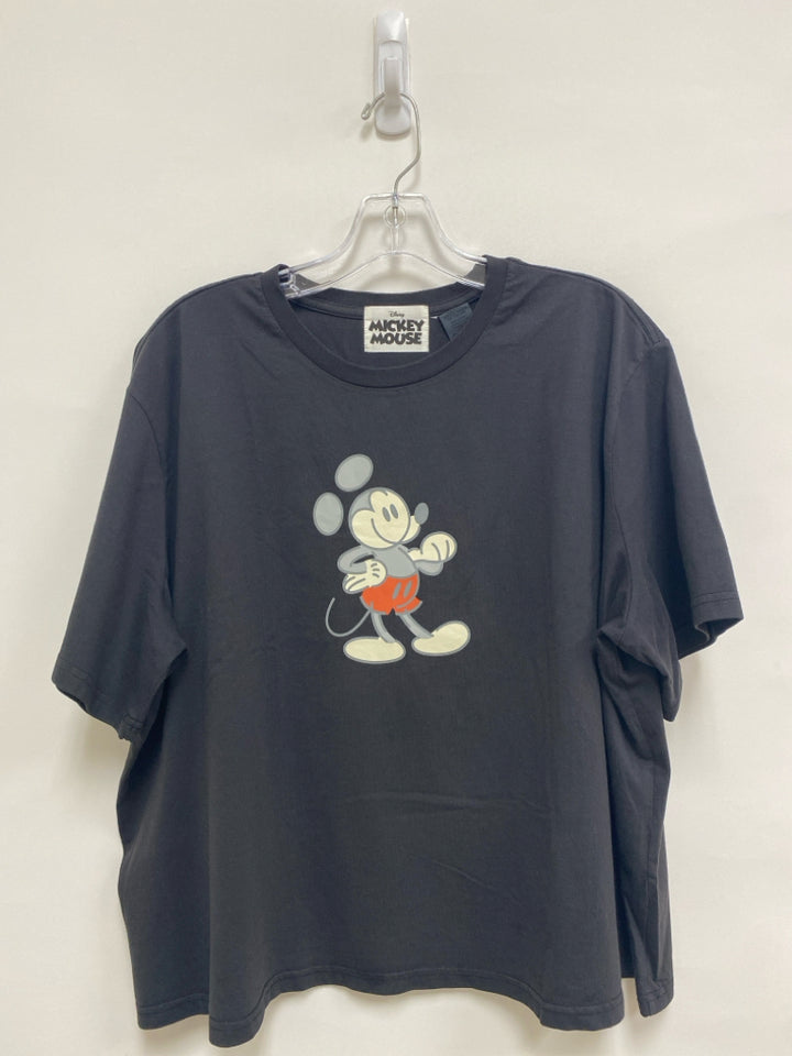 Disney  SIZE  XXL Black Gray/Red Mickey Mouse Plus Size Top