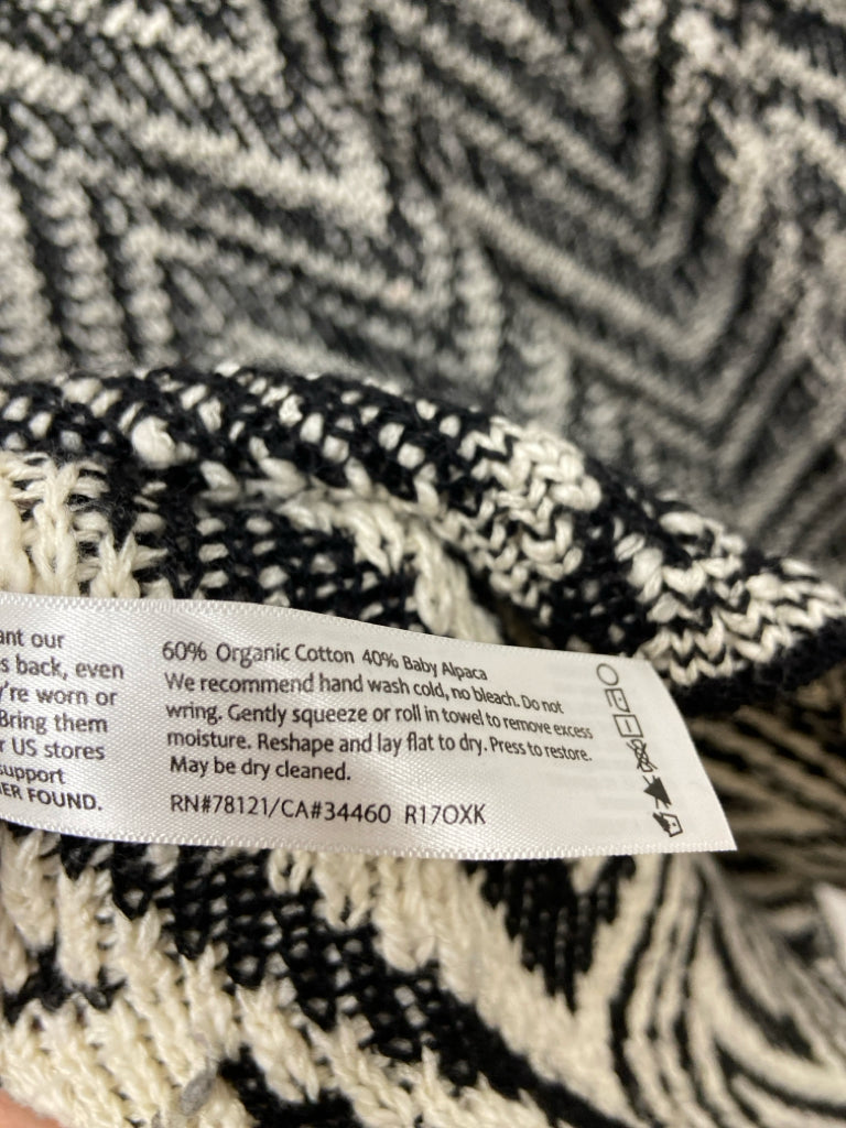 Eileen Fisher Size L Cream/Black Zig Zag Cowl Neck Ladies Sweater