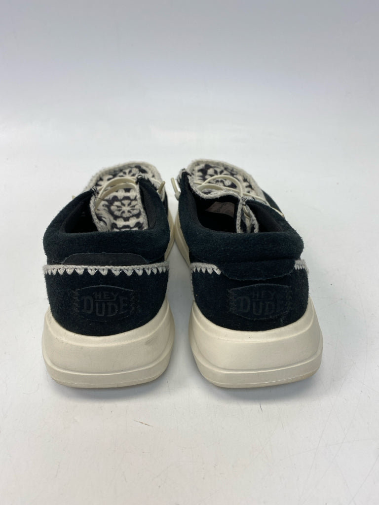 Hey Dude US Shoe Size 8 Black/White Embroidered Sneakers
