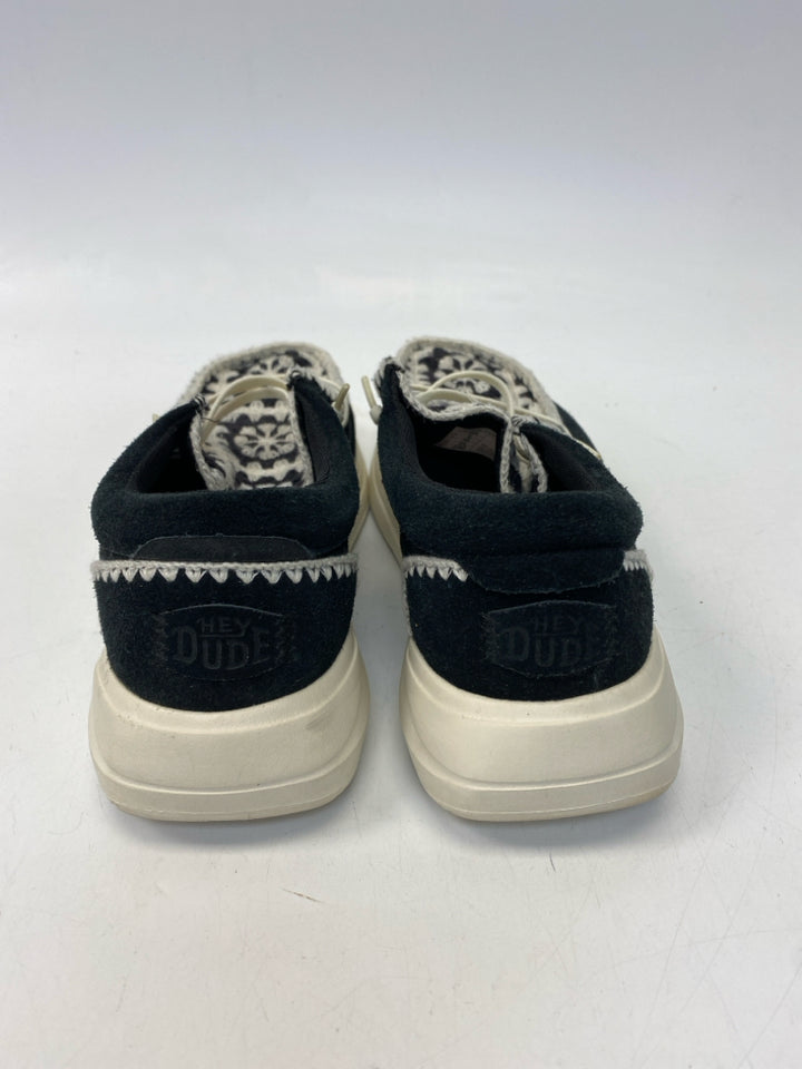 Hey Dude US Shoe Size 8 Black/White Embroidered Sneakers