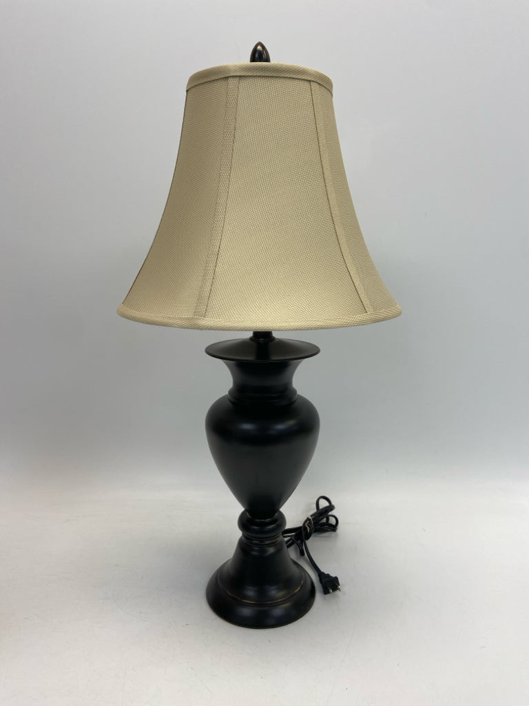 Black Cream Lamp