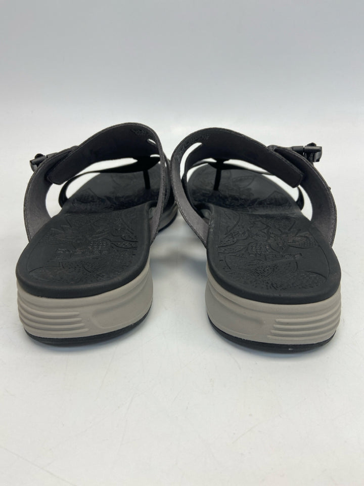Dansko  Size 42 Black Sandals