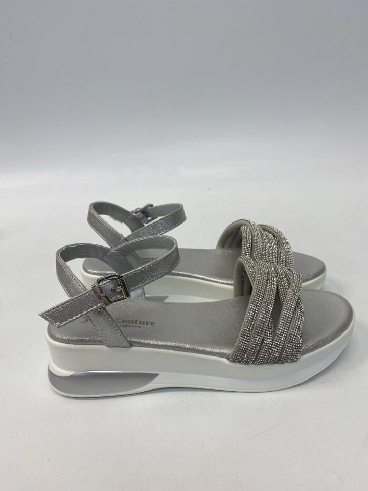 NWOT Juicy Couture  Size 8 Silver Rhinestone(s) Sandals