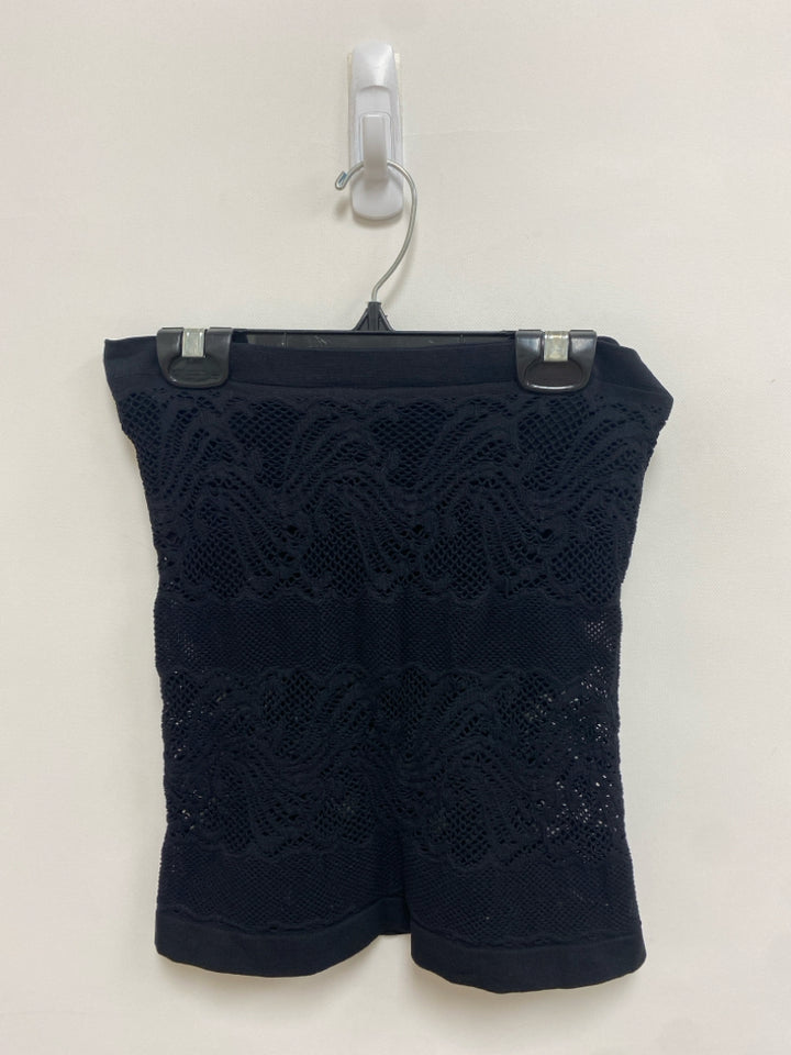 Free People Size XS Black Cut-Out Ladies Top