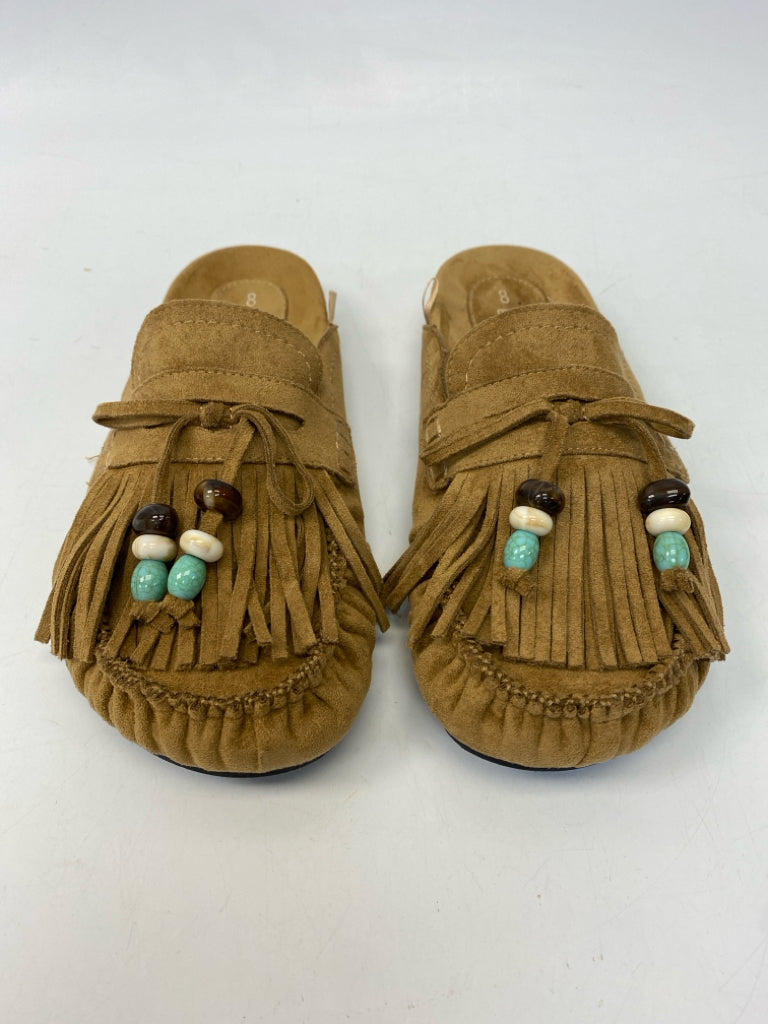 No Boundaries  Size 8 Camel Fringe Suede Sandals