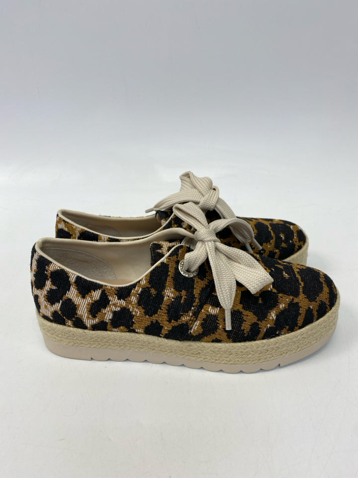 Crown &amp; Ivy  Size 8 Brown/Black Animal Print Sneakers