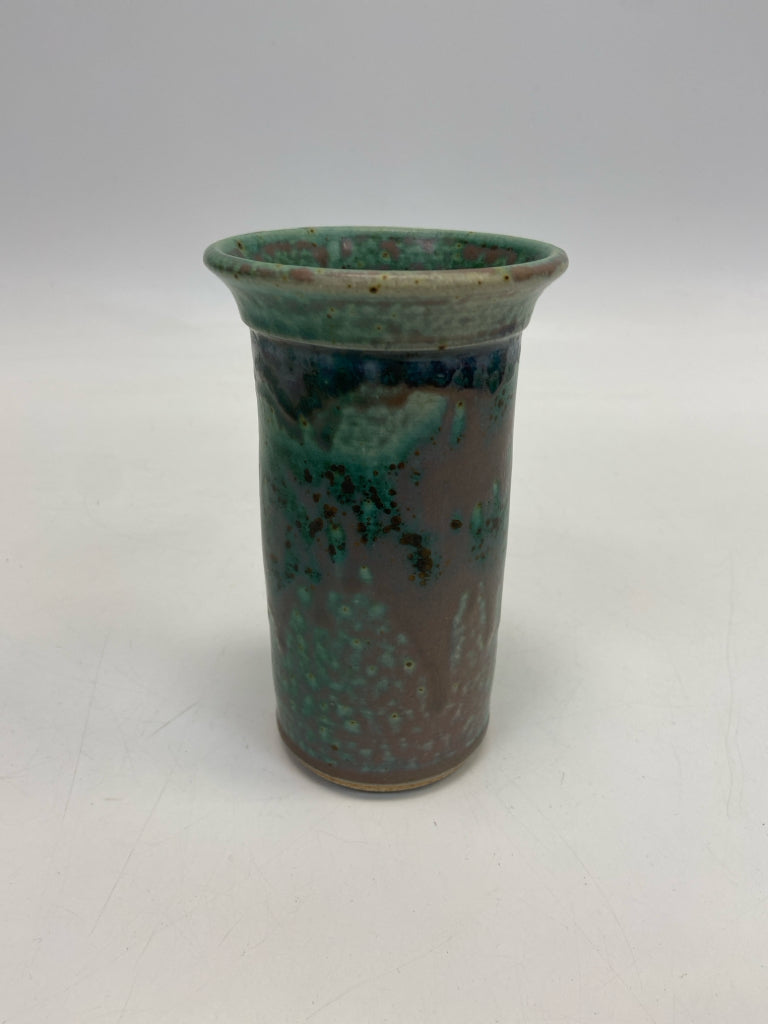 Green Gray Pottery