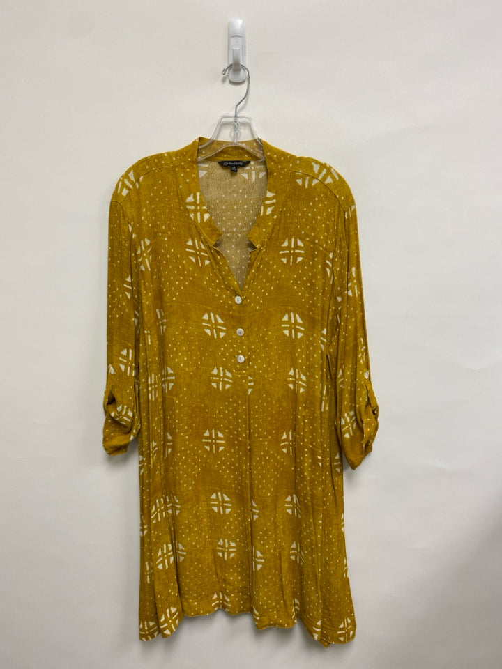 JOHN MARK  SIZE  2X Goldenrod Cream Print Plus Size Dress
