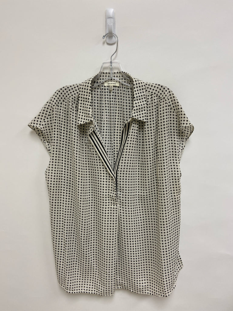 Max Studio  SIZE  1X White Black Diamond Print Plus Size Top