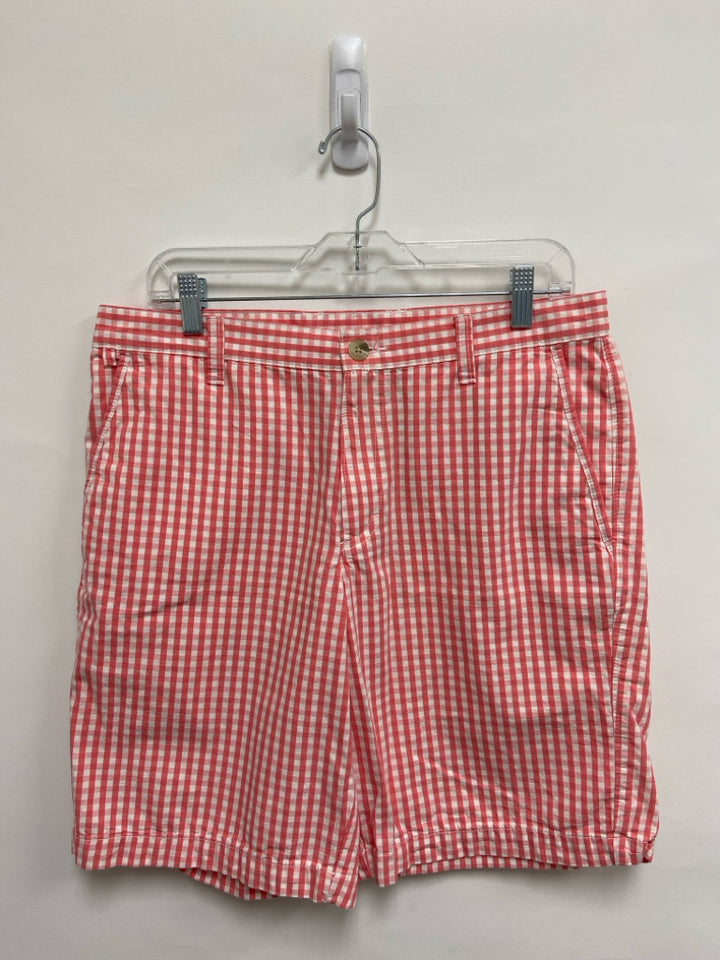Columbia Size 32 Coral/White Checkered Men&