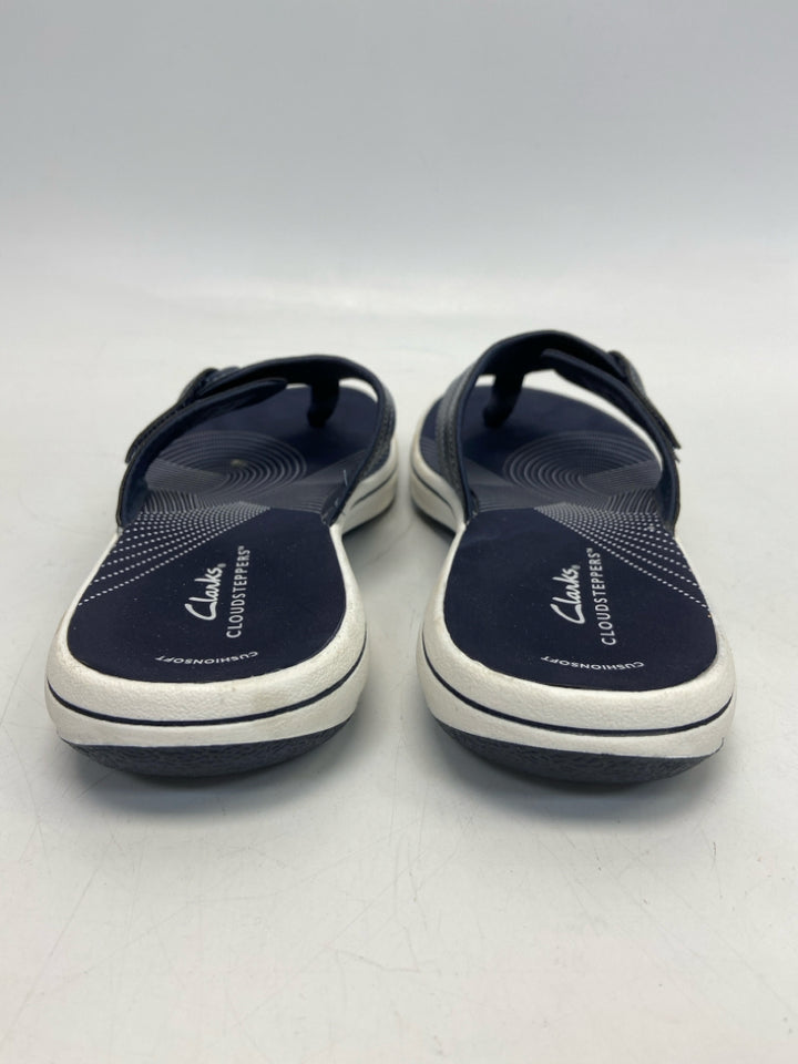 Clarks  Size 8 Navy Sandals