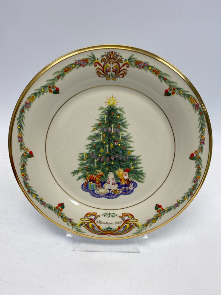 Lenox Cream Green/Multi Christmas Decorative Plate