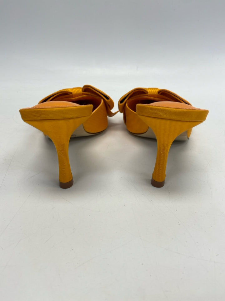 NWOT Larroude  Size 9 Orange Satin Heels