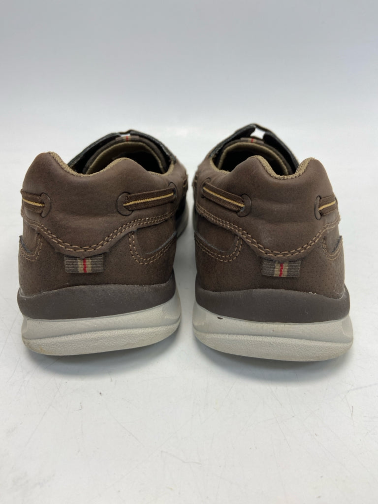 Free 2 Fly Size 9 Brown Men&