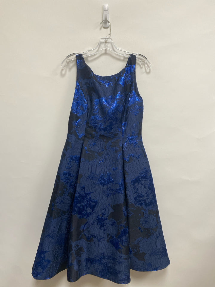 AIDAN MATTOX Size 10 Blue/Black Iridescent Shapes Sleeveless Ladies Dress