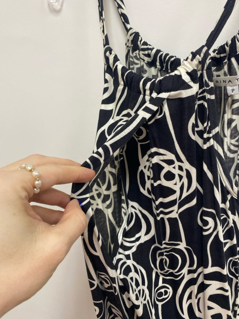 Trina Turk Size P Black White Print Sleeveless Petite Top