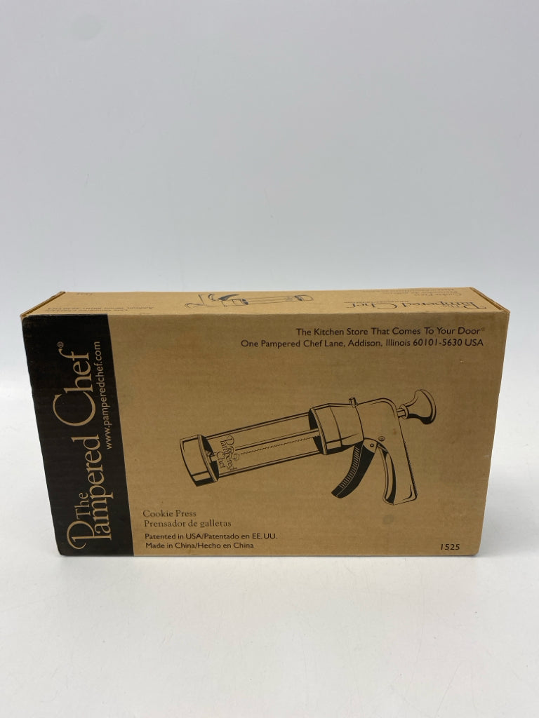 NEW/BOX Pampered Chef White Misc. Kitchen