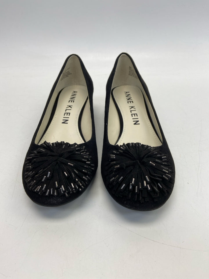 Anne Klein  Size 8 Black Pom Pom Heels