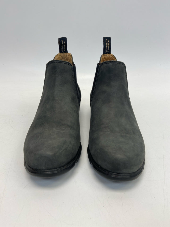 Blundstone  Size 8.5 Dark Gray Black Boots