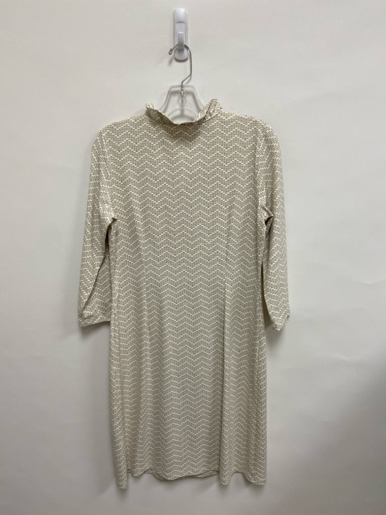 J McLaughlin Size M Tan White Print Ladies Dress