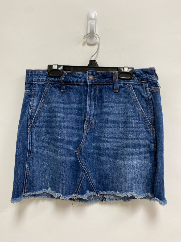 American Eagle Size 2 Blue Denim Ladies Skirt