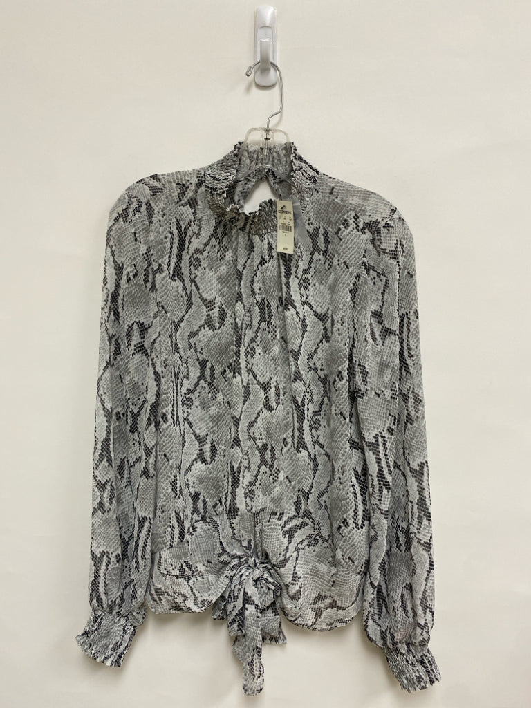 NWT Express Size S Gray/Black Snake Print Long Sleeve Ladies Top