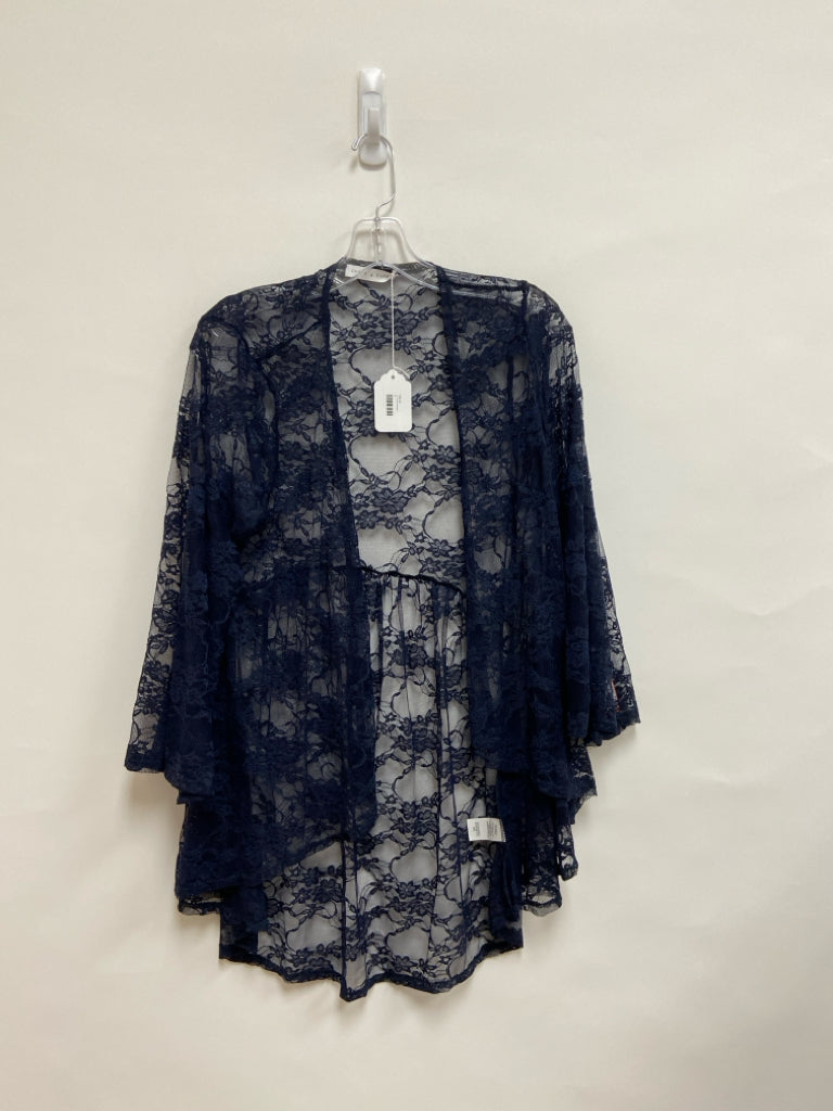NWT Size M Navy Flowers Lace Ladies Kimono