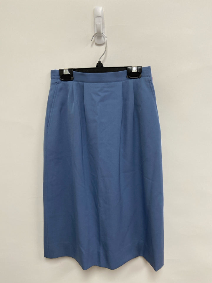 Burberry Size 4 Blue Pleated Wool Ladies Skirt