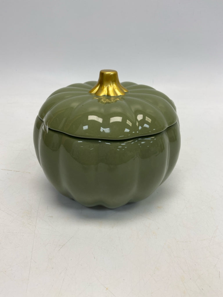 Green Ceramic Fall