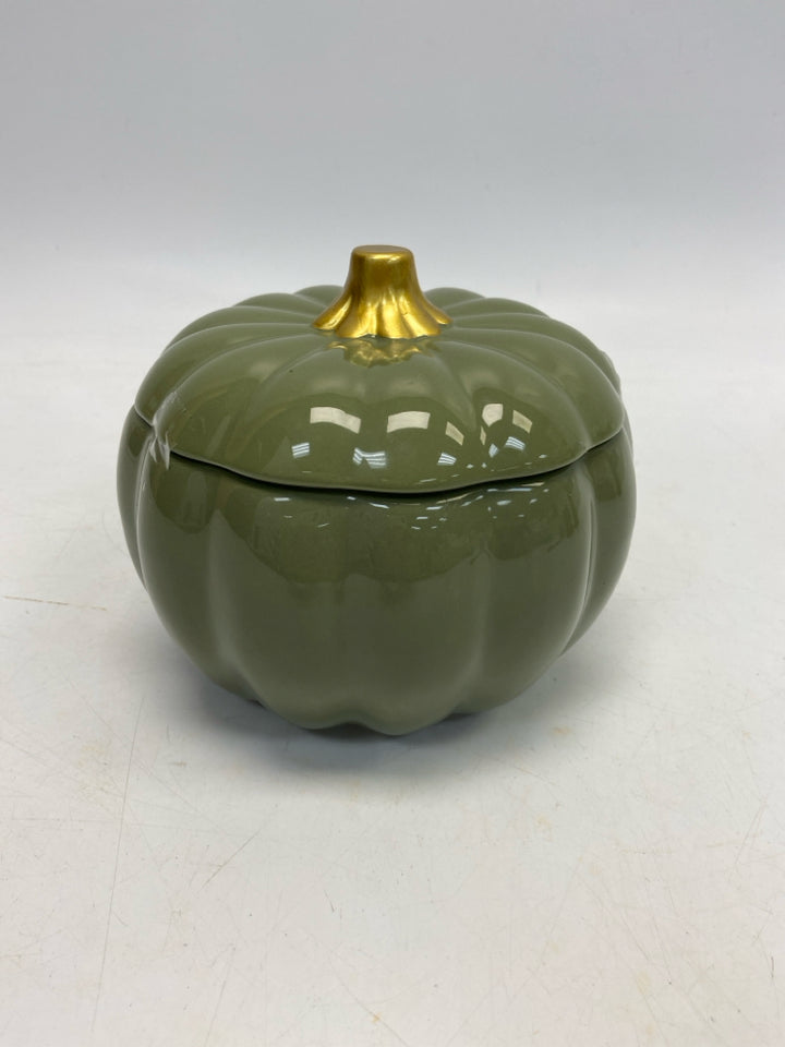 Green Ceramic Fall