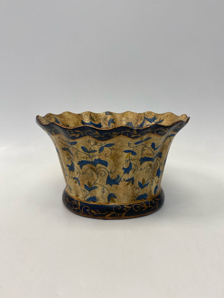Cream Brown/Blue Flowers Planter