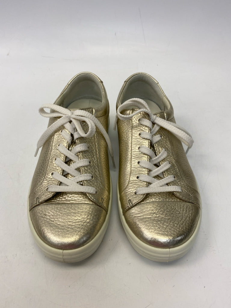 Ecco EU Shoe Size 39 US Shoe Size Gold Metallic Sneakers