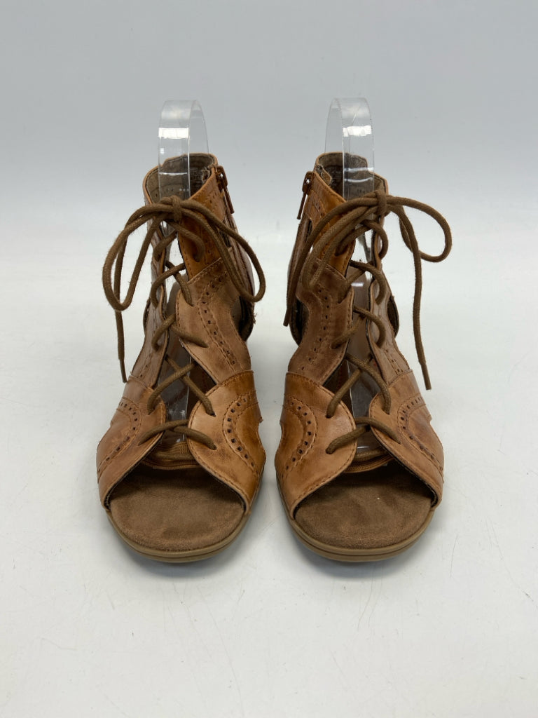 Rockport  Size 7 Brown Side Zipper Sandals