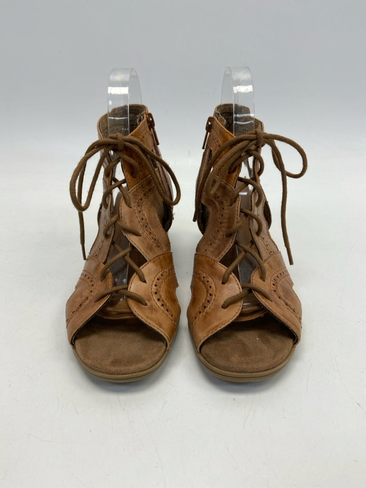 Rockport  Size 7 Brown Side Zipper Sandals