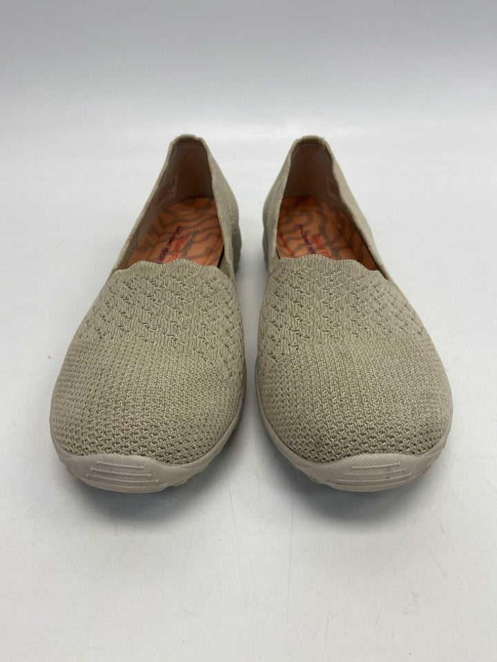 Skechers  Size 9.5 Tan Knit Sneakers