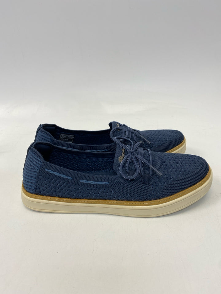 Skechers  Size 7.5 Blue Sneakers