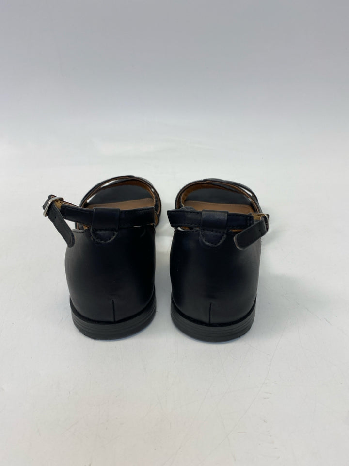 White Mountain  Size 11 Black Braided Sandals