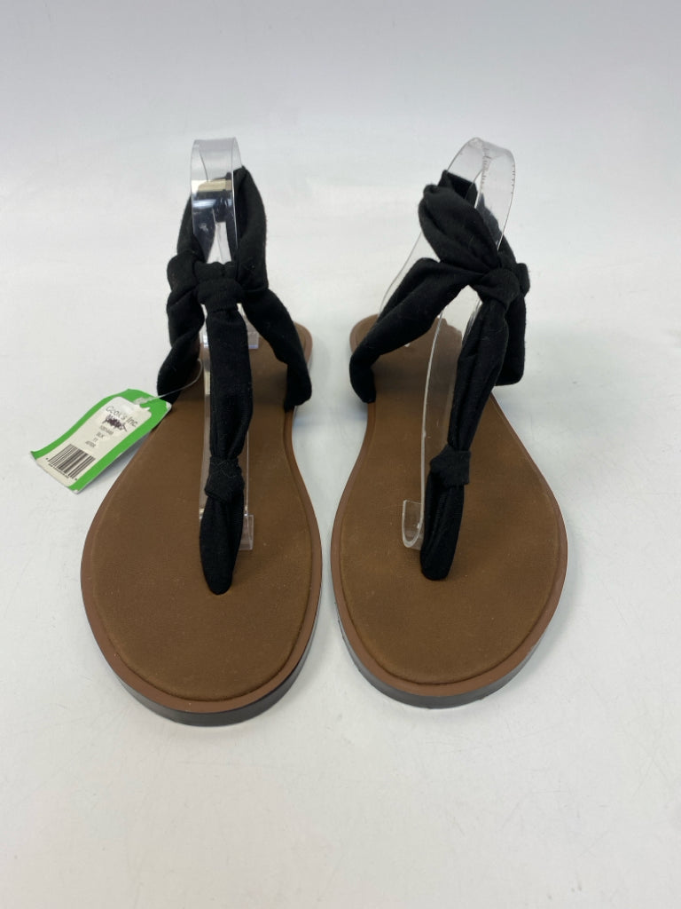 NWT Sanuk  Size 11 Black Sandals