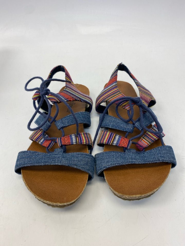 Minnetonka  Size 8 Blue Multi-Color Sandals
