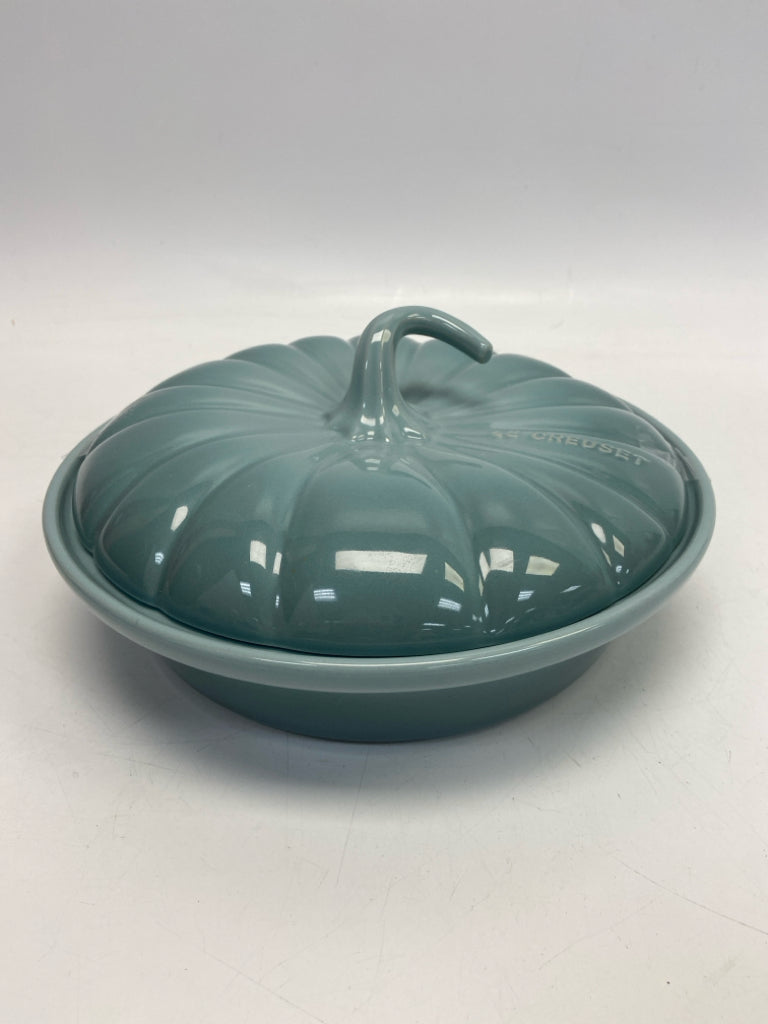 Le Creuset Blue Pumpkin Pie Plate